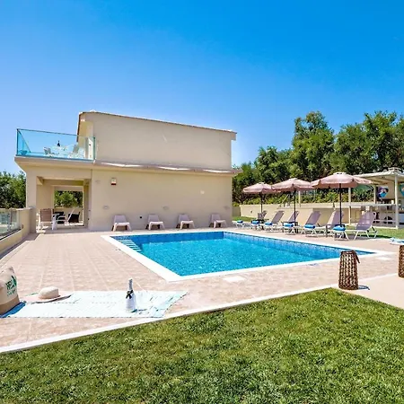 Вилла Hill Families Only *